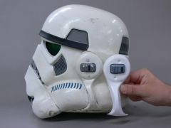 ANHstormtrooperwithainsowrthearcomp.jpg