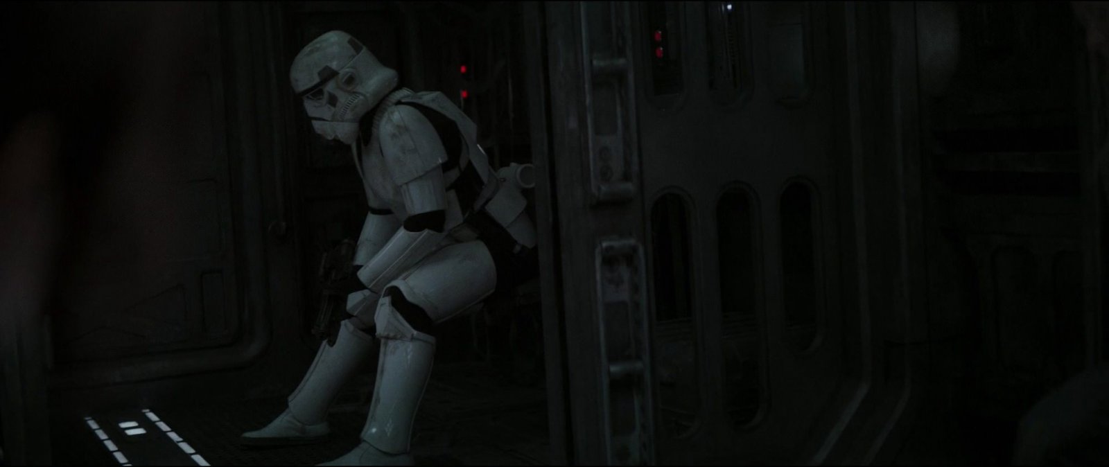 large.rogue-one-movie-screencaps.com-144