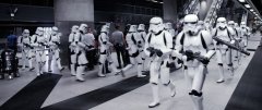 Rogue-One-Stormtroopers-rushing-BTS.jpg