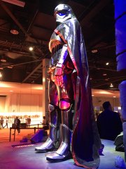 captain-phasma-costume-star-wars-d23.jpg
