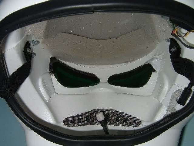 Helmetinside03.jpg.9848d13c166593f6045b9244fbddd967.jpg