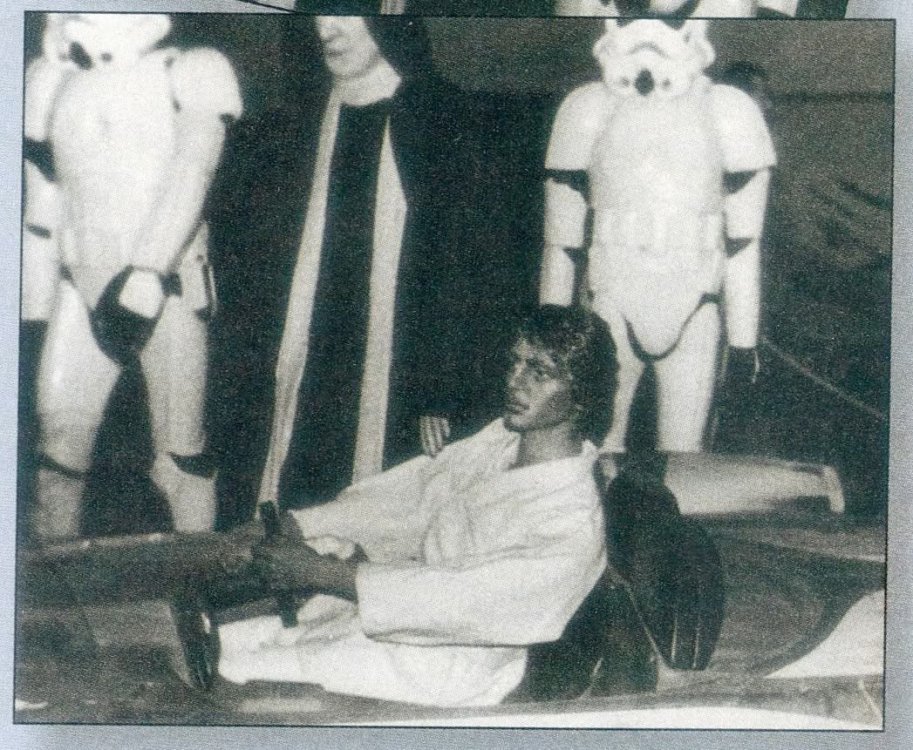 StarWarsMagazineJune-July97No4Strai.thumb.jpg.805e20918be96f49bf8d8a29c9ad8c96.jpg