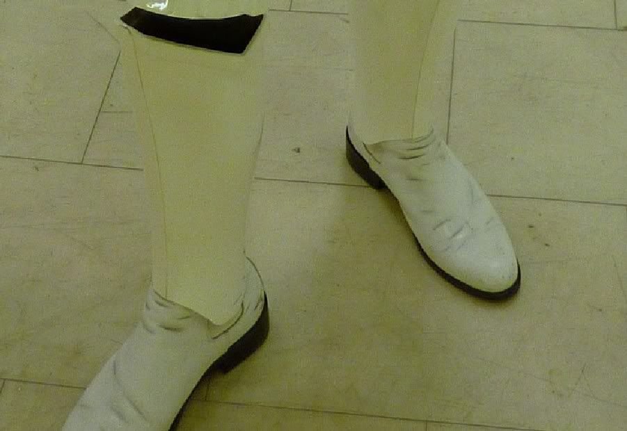 TKBootsCrayoncreases01.jpg.4b15ee3098ff42c6adab4eb121ea38d7.jpg