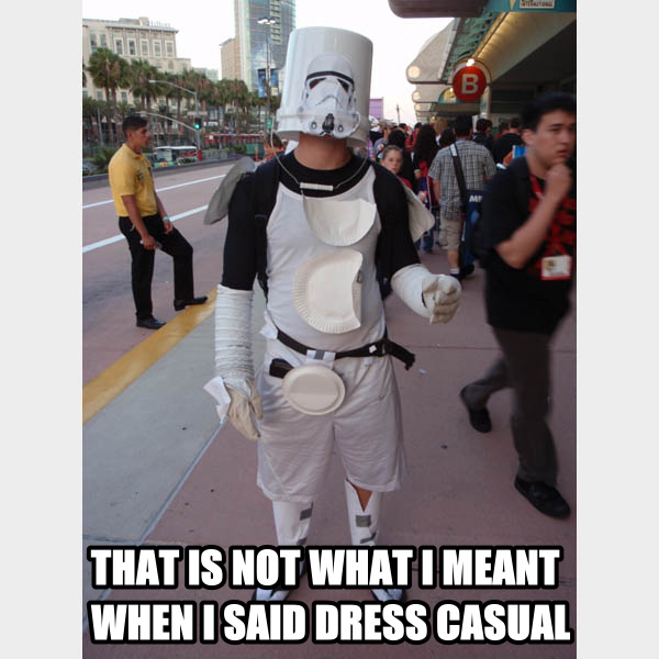 bucket-head-stormtrooper-costume-paper-plates.jpg.fac9910e9216fc95a064720d0e252232.jpg