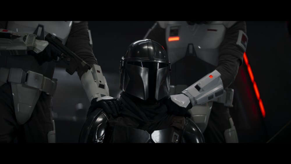 mandalorian3x07_2978.thumb.jpg.2a00f1065e3e6a175210bc0af646ea28.jpg